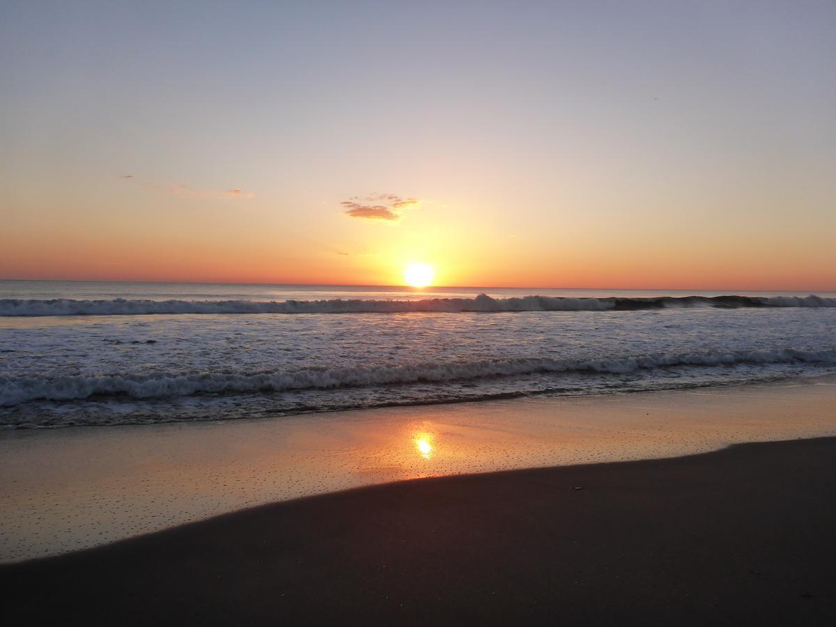 Las Palmeras Beach Hotel Aposentillo ภายนอก รูปภาพ